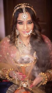 Aasiya Kazi Instagram - Exotic Oud India 
“The scent from heaven!”
With the Royal Rajwada’s….
Truly Exotic💕
.
@exotic_oud_india @aasiya_o9 
#exotic_oud_india #aasiyakazi 
.

Shoot for @exotic_oud_india @nuzhathashir 
.
Beautiful muse @aasiya_09
.
Impeccable makeup by the celebrity makeup artist @glamup_by_farah
.
The Queen Hair Stylist @hairtrendzbysmita 
.
Lovely costume by @shreedesignersaree 
.
The beautiful jewellery by @tiptopindia 
.
Amazing cinematography by @a.m.irfann 
.
My support system❤️ @princess_simrah & @saniya_khan_quotes
.