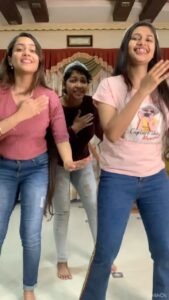 Aasiya Kazi Instagram - Sisters are best friends for life ❤️♾
#viral #viralvideos #videos #video #reels #réel #reel #reelsinstagram #reelitfeelit #shotoniphone #dance #dancechallenge #insta #instagram