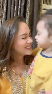 Aasiya Kazi Instagram - ❤️🧿💕
#trending #trendingreels #trend #followingtrend #viralreels #viralvideos #viral #shotoniphone #iphone13 #insta #instagram
