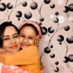 Aasiya Kazi Instagram – 😍💛🥰
#shotoniphone #oldvideo #niecelove❤️ #niece #love