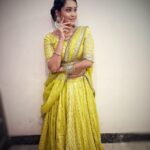 Aasiya Kazi Instagram – 🌟💫
Stylist:- @yashasvisingh19 
Wearing:- @rajarani_couture 
Earring:- @zaya.jewels 
Hair:- @meenakshikolvankar 
Nails by:- @thenailartschooldipikaparihar