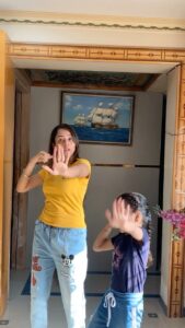 Aasiya Kazi Instagram - On her demand ! ❤️ Following the trend...lil late though 🙇🏻‍♀️ #following #trending #trendingnow #instagram #reels