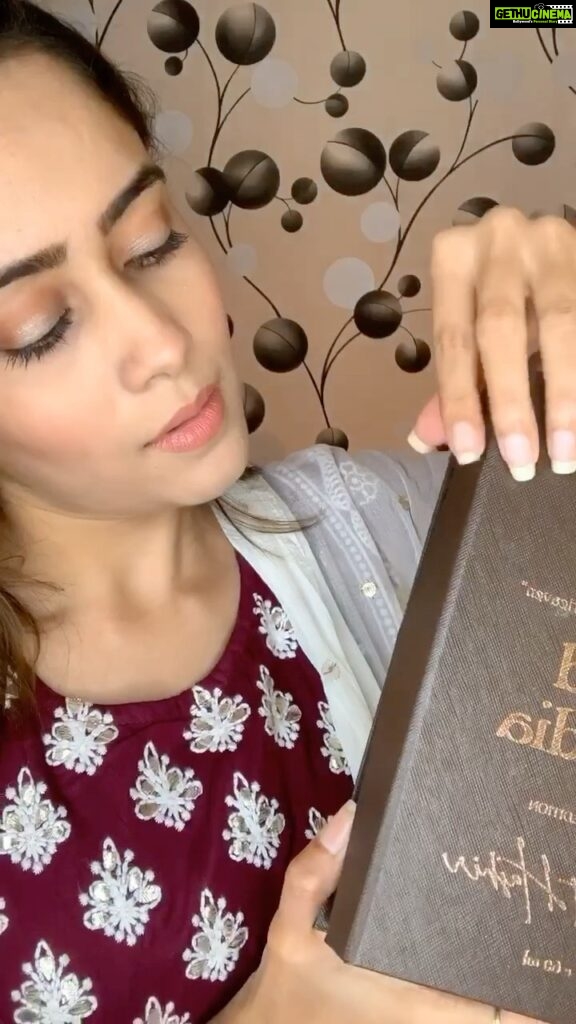 Aasiya Kazi Instagram - Here it is ! The limited edition hair oud specially for Ramzan from the exotic brand The fragrance is long lasting & ❤️ Alcohol & Paraben free Thank you so much @exotic_oud_india #hairoud #oud #exotic #ramadan #video #videooftheday #trending