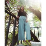 Aasiya Kazi Instagram – Soul full of sunshine 🌞 
Photographer :- @jaysingal_ 
Make up :- @suryakant_makeup_artist 
Hair :- @meenakshikolvankar 
Stylist association :- @dharmishthadagia 
Styled by:- @yashasvisingh19 
Wearing:- @westsidestores 
Jewellery:- @accessorize_with_us 
Footwear:- @bata.india