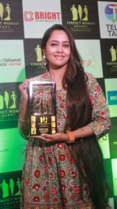 Aasiya Kazi Instagram - Couldn’t express the overwhelming emotions we’re feeling into words. 

Received the 1st award for ARIZA, a steppingstone towards our big dream. 
Thank you all for the Love & Support you have given our brand throughout our journey. 

We hope to have you onboard forever

#perfectwomanmagazine #perfectwomanachieversaward #ariza #reelsinstagram #reels #instagram