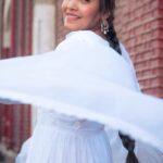 Aasiya Kazi Instagram - One of my fav 🎶🎵 . . . . . . . #viral #viralvideos #viralvideos #trending #trendingreels #trendingsongs #like #likesforlike #likeforfollow #fyp #foryoupage #foryou
