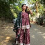 Aasiya Kazi Instagram - 💫✨ How beautiful is this outfit 🥰 Wearing:- @yuftaindia Thank you @zeba09 ❤️❤️