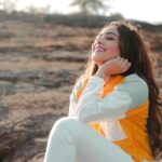 Aasiya Kazi Instagram - 🌼 Photographer:- @jaysingal_ Stylist:- @yashasvisingh19 Hair:- @meenakshikolvankar Make up:- @suryakant_makeup_artist