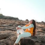 Aasiya Kazi Instagram - 🌞 Photographer:- @jaysingal_ Stylist:- @yashasvisingh19 Hair:- @meenakshikolvankar Make-up:- @suryakant_makeup_artist