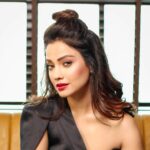 Adaa Khan Instagram - Love is in the H-AIR🖤 . . 📸: @photoeekaysid 💄: @imgalibshaikh 💇🏻‍♀️: @shabnam1014 🧣: @nishankh_sainani 👗: @zeel_ritu_agarwal . . . #ootd #photooftheday #fashion #style #ootdinspo #instagood #instadaily #fashionista #stylefile #lookbook #fitgirls #stylish #fashionbuzz #styling #fashionlikeadaa #adaakhann
