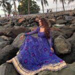 Adaa Khan Instagram - Desi ROCKS!! 🪨 💙 . . #photooftheday #ootd #indianwear #fashion #style #fashionista #lookbook #stylefile #instagood #instadaily #fyp #fashionlikeadaa #monsoon #monsoon #monsoonvibes #adaakhann