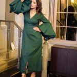 Adaa Khan Instagram - You make me HAP- PEA 💚🌿 . . 🧣: @stylebysugandhasood 👗: @ordinaree_ 📿: @dramaqueenaccessories 📸: @photoeekaysid 💄: @shaikhgalib 💇🏻‍♀️: @shabnam1014 📍: @bandramitron . #ootd #photooftheday #fashion #style #ootdinspo #instagood #instadaily #fashionista #stylefile #lookbook #fashionlikeadaa #adaakhan