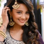 Adaa Khan Instagram - Wishing you and your Family a very Happy Blessed and Peaceful Eid ✨🌙 🌟 #chandmubarak #eidmubarak 👗- @kalkifashion 🧣- @nidhikurda 🎥: @tarunjain115 @life_of_choreographer 📍: @madstudioofficial 💄: @makeupbysheryl.b 💇🏻‍♀️: @surbhi_mahabale . . #feelkaroreelkaro #feelitreelit #eid #eidulfitr #chandraat #festiveseason #reelsinsta #instagood #trending #festival #festivetime #reeling #festivefashion #adaakhan
