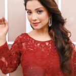 Adaa Khan Instagram - Hello May 🌺 #birthdaymonth . . 👗 : by my darling♥️ @nitalisingh_ ❤️‍🔥 🎥: @tarunjain115 @life_of_choreographer 📍: @madstudioofficial 💄: @makeupbysheryl.b 💇🏻‍♀️: @surbhi_mahabale . . #feelkaroreelkaro #feelitreelit #may #birthday #birthdaymonth #reelsinsta #instagood #trending #festival #festivetime #reeling #adaakhan