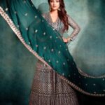 Adaa Khan Instagram – Inhale ‘Sabr’, Exhale ‘ Shukr’ ! 💚
.
.
.
📸: @prashantsamtani
👗: @kalkifashion 
🧣: @nidhikurda 
.
.
.
#iftaar #iftaarparty #fashion #festivefashion #ootdinspo #stylefile #stylish #partywear #fashionfever #stylegoals #ethnicwear #festivewear #stylebuzz #lookbook #fashionlikeadaa #adaakhan
