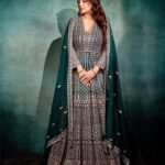Adaa Khan Instagram – Inhale ‘Sabr’, Exhale ‘ Shukr’ ! 💚
.
.
.
📸: @prashantsamtani
👗: @kalkifashion 
🧣: @nidhikurda 
.
.
.
#iftaar #iftaarparty #fashion #festivefashion #ootdinspo #stylefile #stylish #partywear #fashionfever #stylegoals #ethnicwear #festivewear #stylebuzz #lookbook #fashionlikeadaa #adaakhan