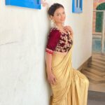Adaa Khan Instagram - Festivals of Joy and Happiness! Happy Festive to everyone celebrating today. Stay Happy and Healthy!! ❤️🤗 . . #ramadan #gudipadwa #festival #festivalsofindia #ugadi #chetichand #navratri #saree #goodwishes #indian #indianfestival #fashion #style #stylish #fashionnova #fashionlikeadaa #adaakhan