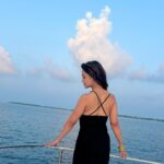 Adaa Khan Instagram - SEA LA VIE 🌊💙 . #sunset #shine #maldives #mykindofplace #vacation #sunsetvibes #goodvibes #star #beach #style #stylish #vacation #vacacy #instagood #instadaily #adaakhan Kandima Maldives