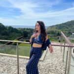 Adaa Khan Instagram - Just blue-tiful 💙 . . . 👗- @amoree.india @avistahideawayphuket #storiesthatstay #memorablemoments #avistahideawayphuket #MGalleryMoments #mgalleryhotels #Phuket #PhuketThailand #thailand