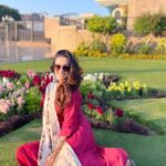 Adaa Khan Instagram - ♥️Shukran ♥️ . . 🧣- @nidhikurda 💃🏻- @rustorangedotcom #feelkaroreelkaro #feelitreelit #reelsinsta #reeling #reelsgram #reelitfeelit #oman #travel #travelholic #adaaventure #nature Oman