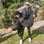 Additi Gupta Instagram - Idle minds at its best !!!!! 😂 #reelsinstagram#vacation#mountains#idleminds