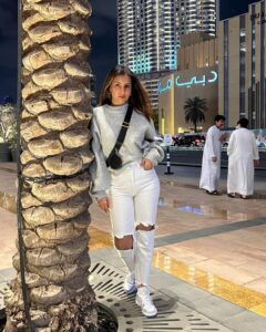Additi Gupta Instagram - See you later DXB !!✌🏼