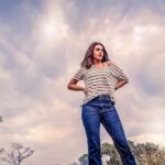 Additi Gupta Instagram – Ahemm.. ✌🏼
📸 n edited by @herumbkhot