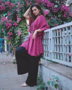 Additi Gupta Instagram - Bloom with grace 🌿
📸 @ziaulhaque