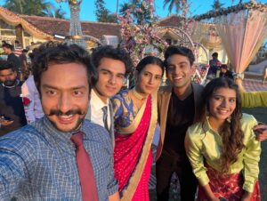 Additi Gupta Instagram - Its said “ somewhere on your journey don't forget to turn around and enjoy the view”
Honestly i am enjoying this view i got!! 

IT’S A WRAP for DHADKAN
Beautiful 8months with beautiful people… 
For the first time in so long i have lived a character…. From treating patients to mentoring juniors residents… i have felt it all… i am going to embrace the deepika in me for life !! 

Thank you for making this… this show… this story… these characters…. This deepika… @nilanjana_p  @herumbkhot 

And a special thanks to @arifali16 and @anil.katke who executed these characters so well… 🤘🏻

To all my co actors thank you for being you…. I have learnt so much from all you guys… MY RASCALAS

And to the entire team… 
YOU HAVE MY HEART FOR LIFE ❤️

Yours 
Dr Deepika sinha