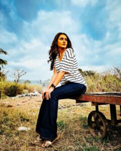 Additi Gupta Instagram - Ahemm.. ✌🏼
📸 n edited by @herumbkhot