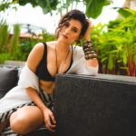 Additi Gupta Instagram - 🐋🌴🌊 #sundayfeels