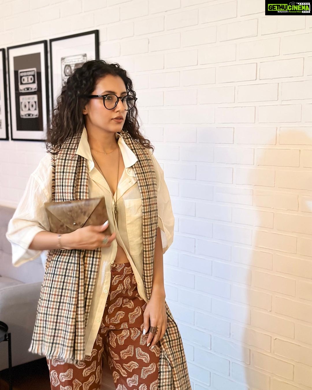 Additi Gupta Instagram - Ready for some lessons ?? 🤓