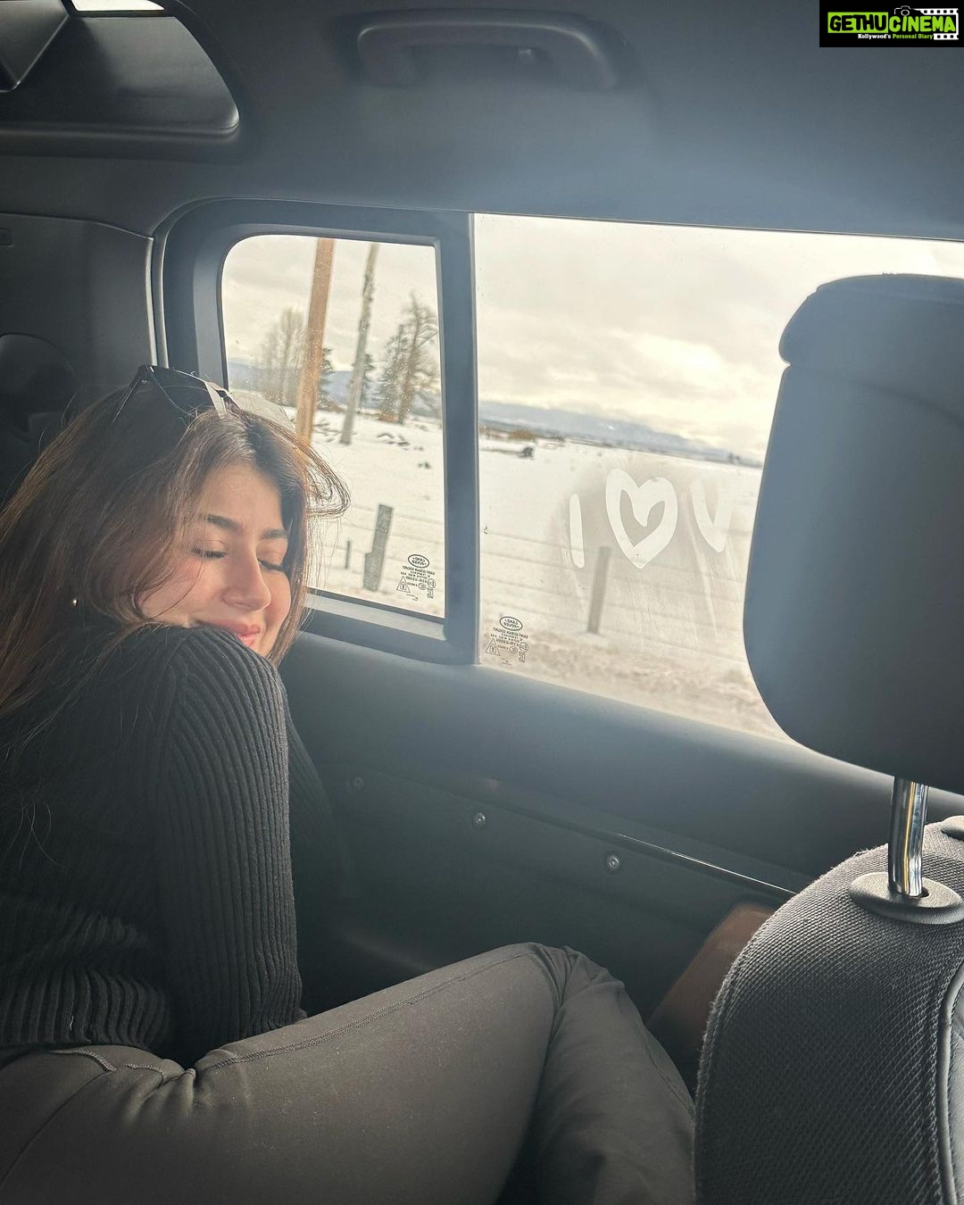 Aditi Bhatia Instagram - Unwinding in the middle of nowhere