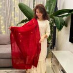 Aditi Bhatia Instagram - was too busy eating ladoos and becoming one 🫢 #latediwalipost Happy Diwali 🪔💫🤍✨