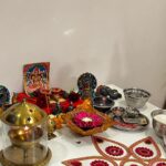 Aditi Bhatia Instagram - was too busy eating ladoos and becoming one 🫢 #latediwalipost Happy Diwali 🪔💫🤍✨