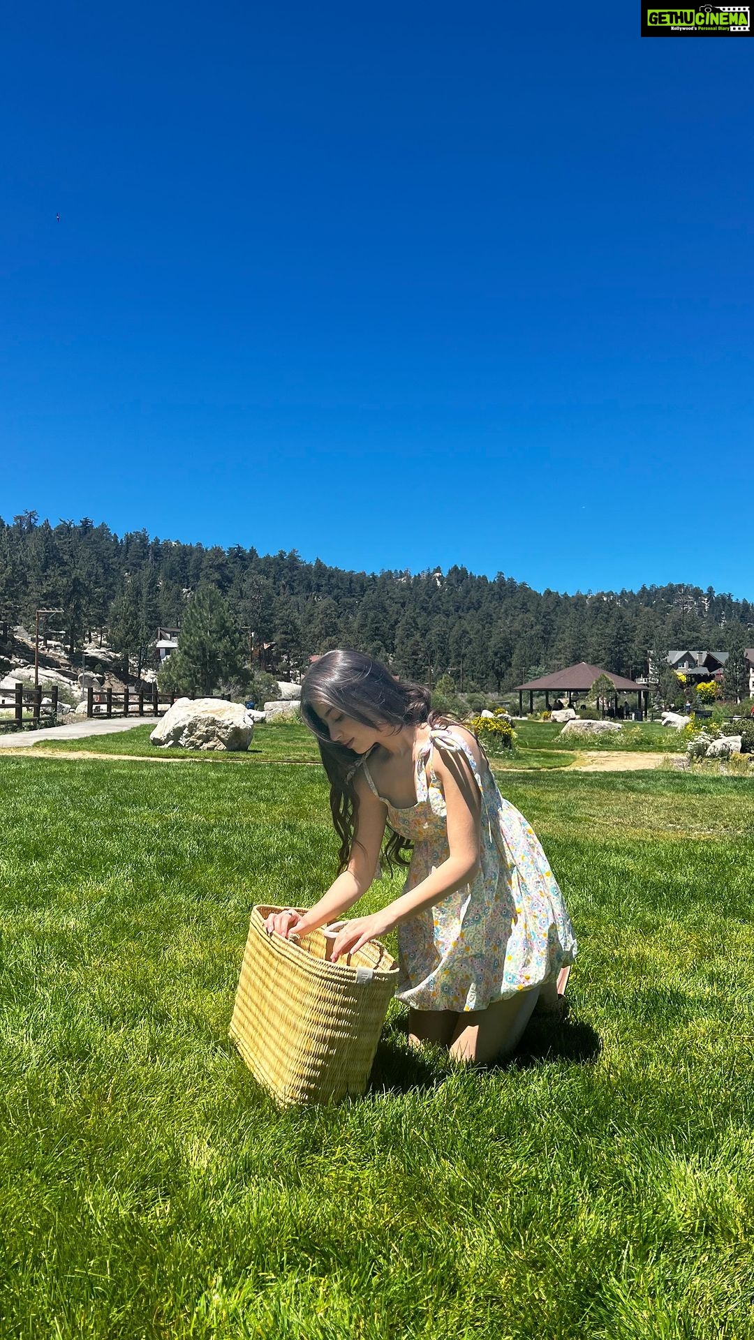 Aditi Bhatia Instagram - park day πΈπ§π»ββοΈ Big Bear Lake Village