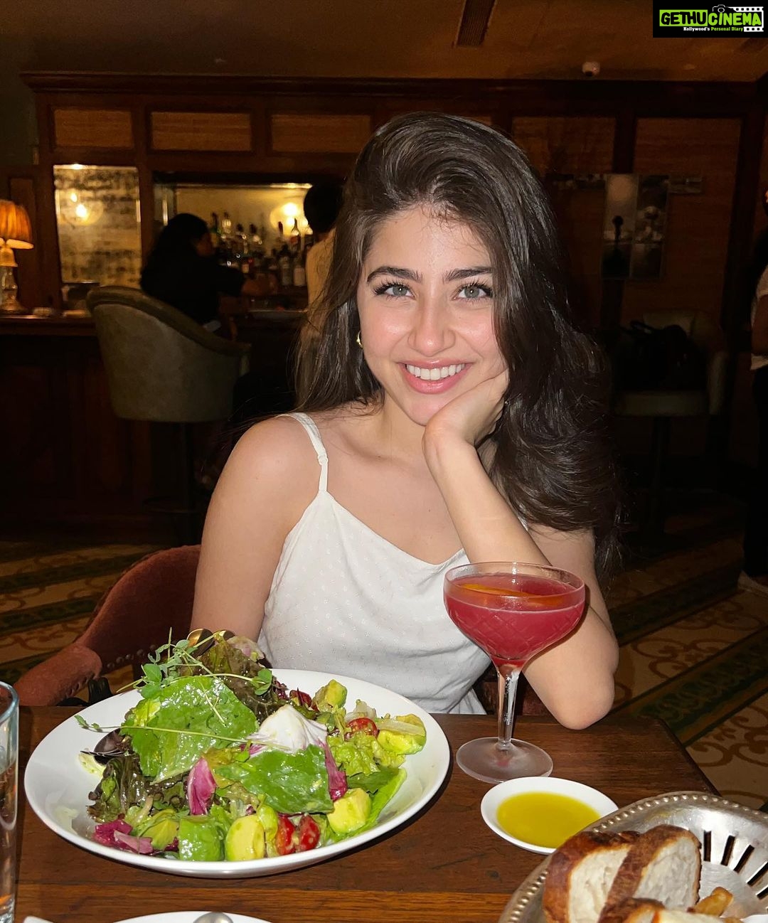 Aditi Bhatia Instagram - can’t believe salads get me smiling now