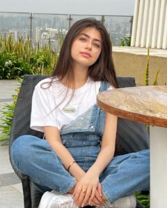 Aditi Bhatia Instagram - “ real conversation “