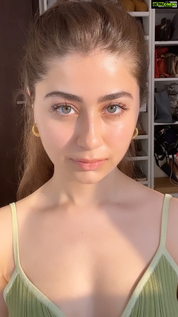 Aditi Bhatia Instagram - Agenda for the day: Intense hydration. Courtesy @discover.pilgrim Currently using their Secrets of Seville range made with Squalane, derived from Spanish olives. π¨ππ² π°πΌπ±π²: ππ±πΆππΆππ± π³πΌπΏ ππ±% πΌπ³π³ πΌπ» πππ.π±πΆππ°πΌππ²πΏπ½πΆπΉπ΄πΏπΆπΊ.π°πΌπΊ β¨ Dream Hydrator β¨ Extremely Moisturizing β¨ Does not clog pores #HolaSqualane