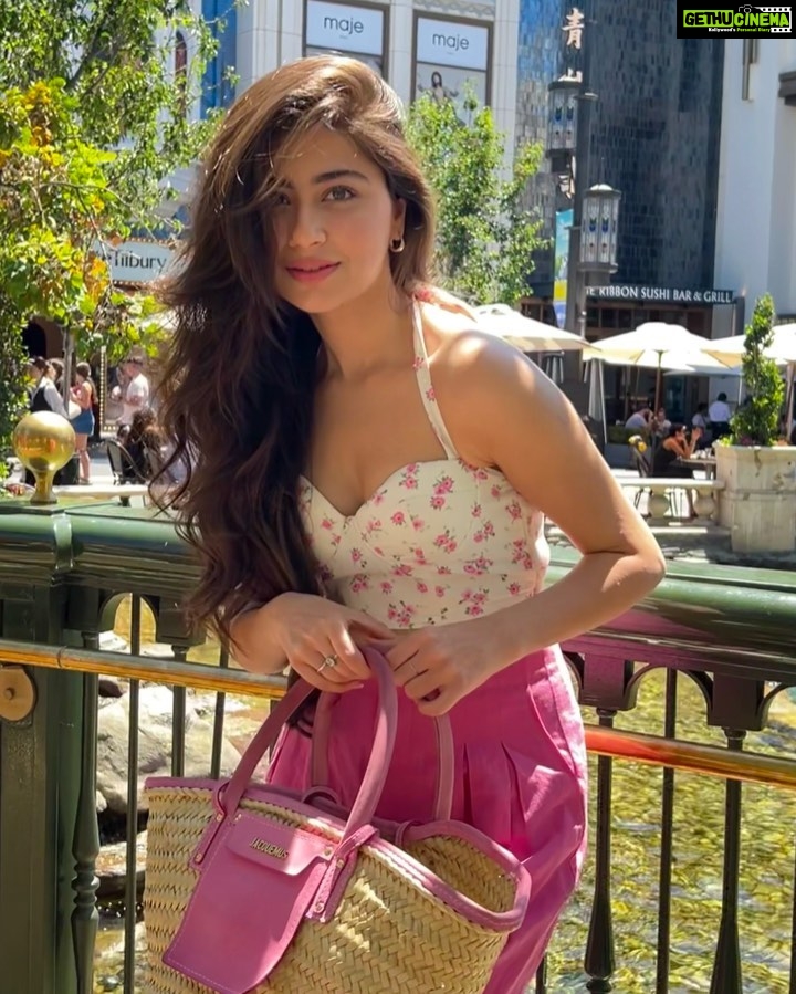 Aditi Bhatia Instagram - my happy place 💗 The Grove