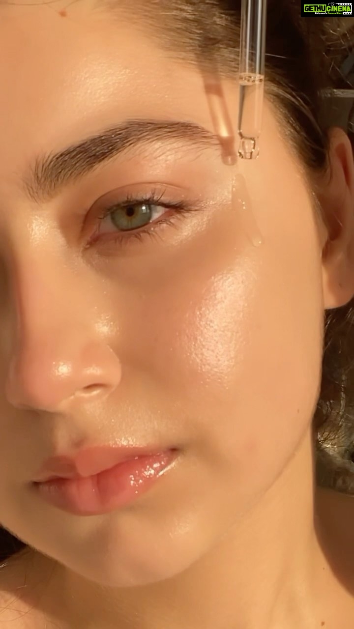 Aditi Bhatia Instagram - ✨ Absolutely love the 1.5% Hyaluronic Acid Serum and Hyaluronic Acid Gel Cream by L'Oréal Paris! My skin instantly feels hydrated and fresh. These products are dermatologically tested .Highly recommend these to you guys. Go check out now! 💖 #PowerOfHA @lorealindia @dr_ophelia