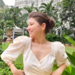 Aditi Bhatia Instagram - smiling at the guy who said no pics allowed here 🙃 top from @revolve 🤍 The Taj Mahal Palace, Mumbai