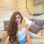 Aditi Bhatia Instagram - making eye contact to eventually look away ;)