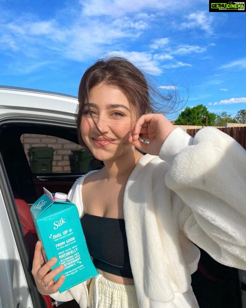 Aditi Bhatia Instagram - Pro tip : always check if you have milk before you pour cereal in a bowl 🍼