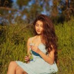 Aditi Bhatia Instagram – 🌼🌾✨

📸 : @frankie_marin