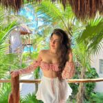 Aditi Bhatia Instagram - stuffing myself with guac & chips everyday