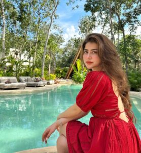 Aditi Bhatia Instagram - ❤️

@hotelmuare