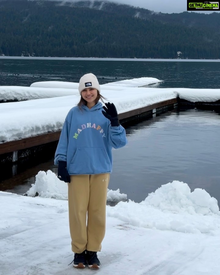 Aditi Bhatia Instagram - made the craziest bhutta at the craziest spot wow wow wow 🤤 Crescent Lake, Oregon