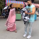 Aishwarya Khare Instagram - Pillow fight anyone ??? 🤣🤣🤣🤣 We’re back 🤣🤣 #bhagyalakshmi #reels #funnyreels