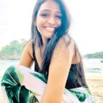 Aishwarya Khare Instagram - I leave my Sorries and my Worries by the Sea 🤍🎵